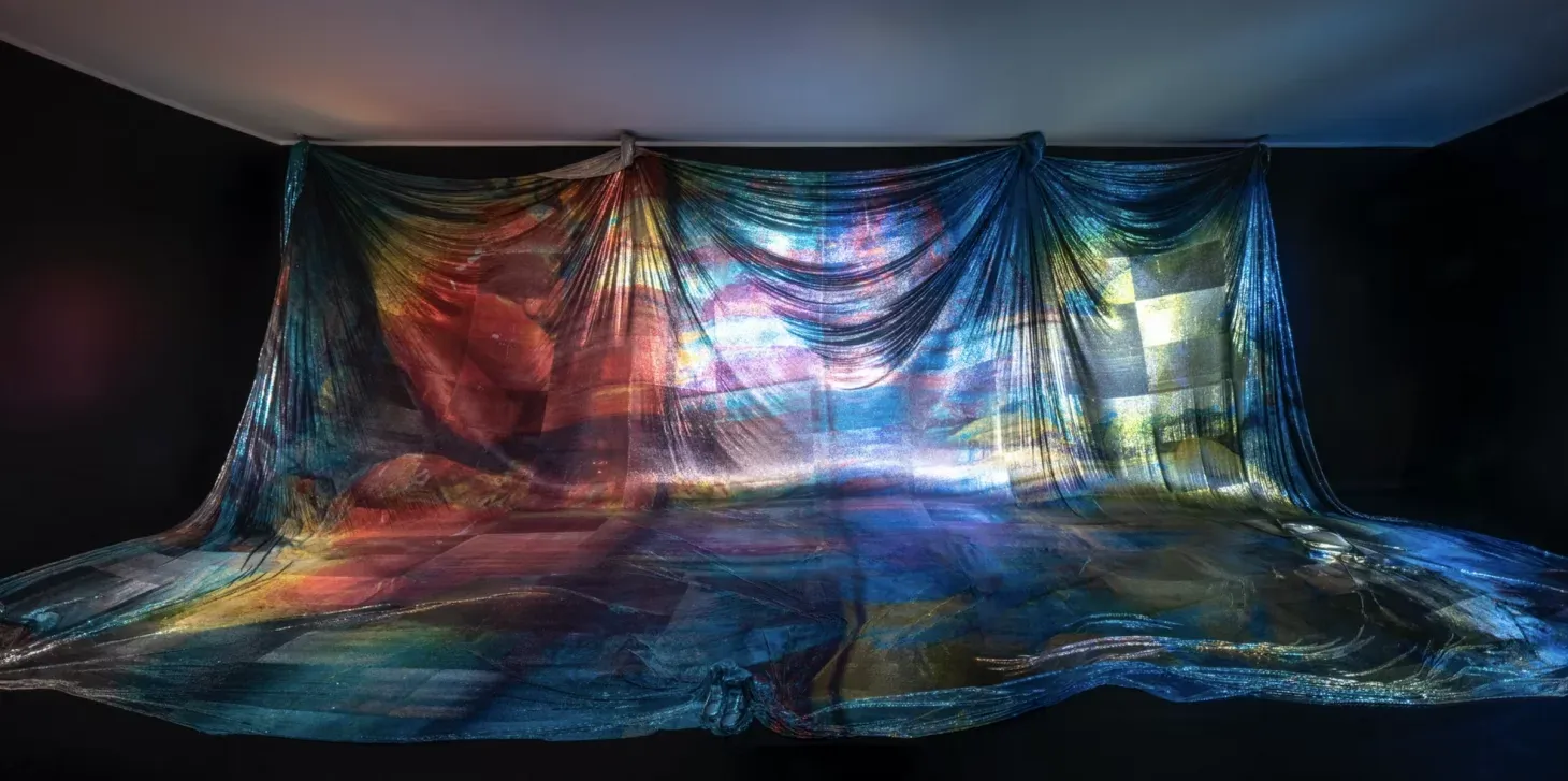 Między modą a sztuką – La Biennale di Venezia 2022_pointofdesign.pl