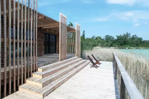Atelier+LAVIT+wood+cabin+on+pilotis+7 marco lavit