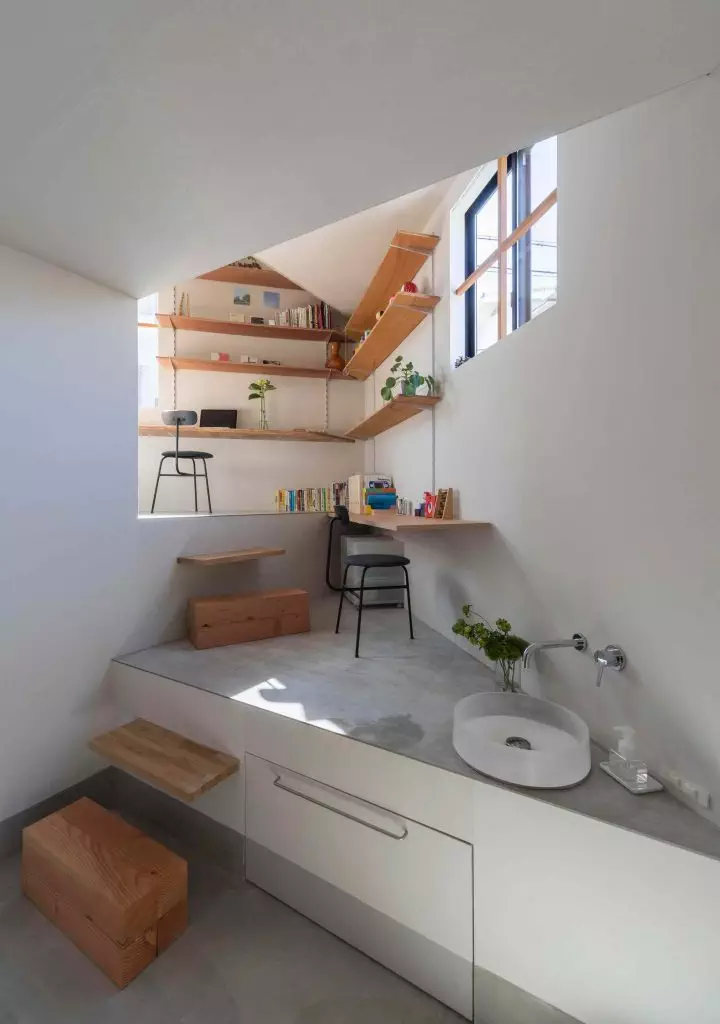 house-in-takatsuki-tato-architects wielopoziomowy dom 02
