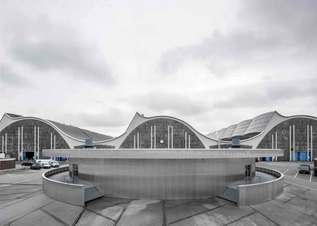 Grossmarkt_Theatre_Pavilion_johandehlin_aluminiowy pawilon Carmody Groarke 01