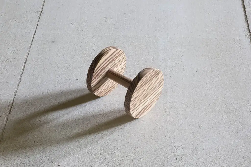 MADE IN EDIT_ORA_Sara Ricciardi with Simone Piva_Peso Specifico (weight) in zebra wood ©Marco Maria Zanin