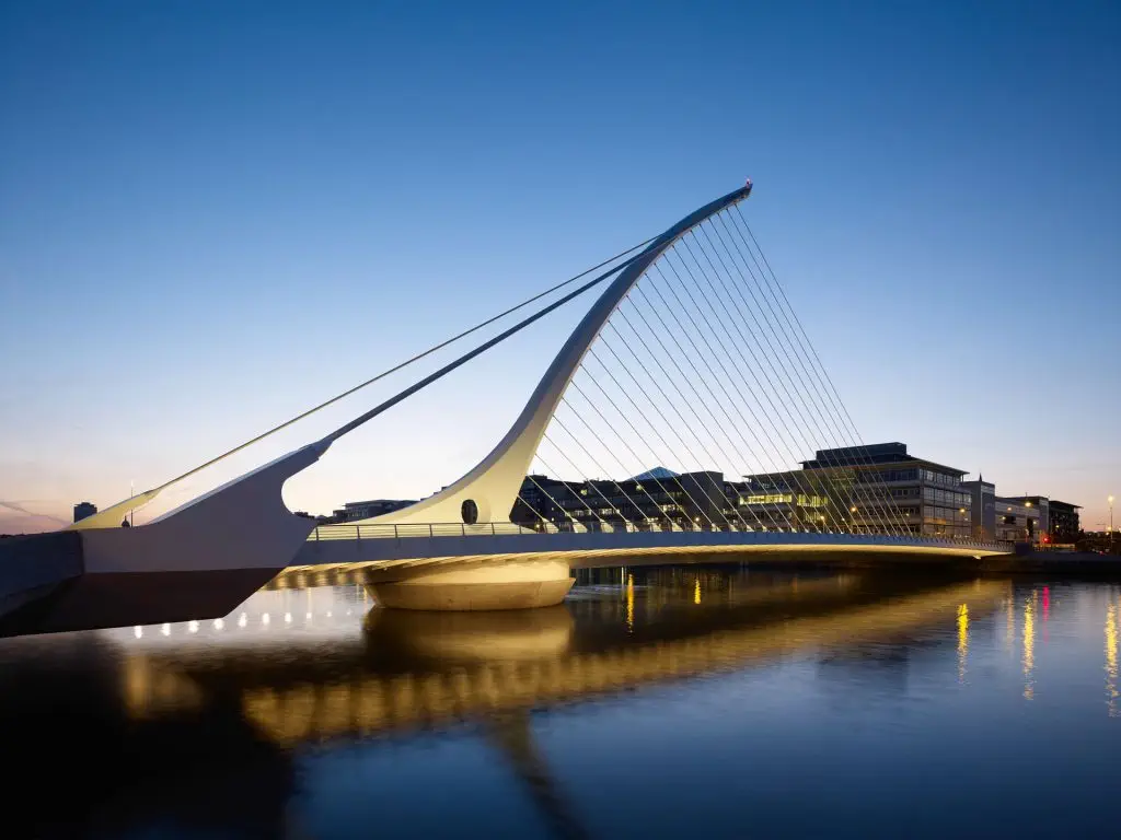 Santiago_Calatrava dublin-samuel-beckett-bridge-03