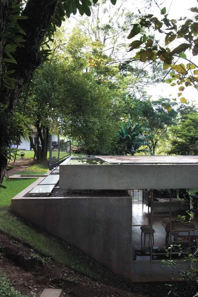 casa-bibilioteca-atelier-branco-© Jaqueline Lessa 02
