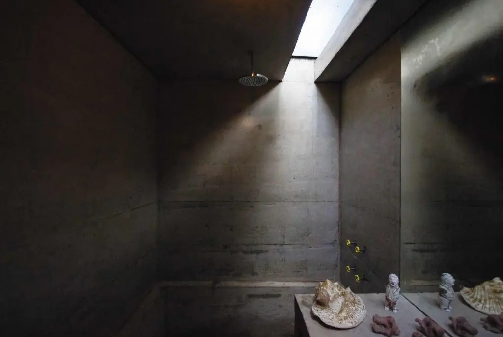 casa-bibilioteca-atelier-branco-© Jaqueline Lessa 09