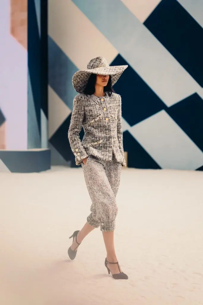 Chanel na jesień-zimę 2022/23-pointofdesign.pl